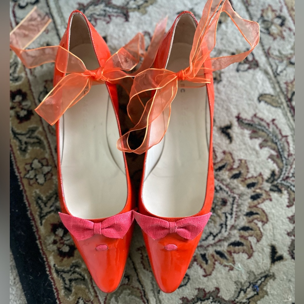 GORGEOUS BRIGHT ORANGE *MARC JACOBS* BALLET FLATS! PERFECT FOR SPRING!
